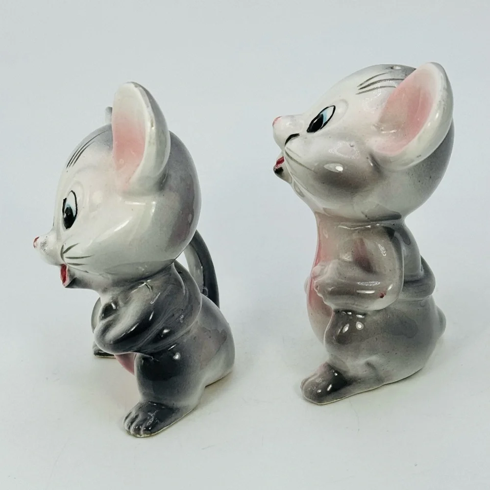 Vintage 1950s ArtMark Mouse Salt & Pepper Shaker Mice Pair Japan Kitschy.